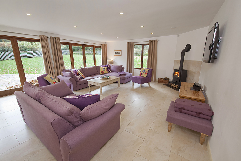 Cottages with a swimming pool in West Country Cottage with swimming