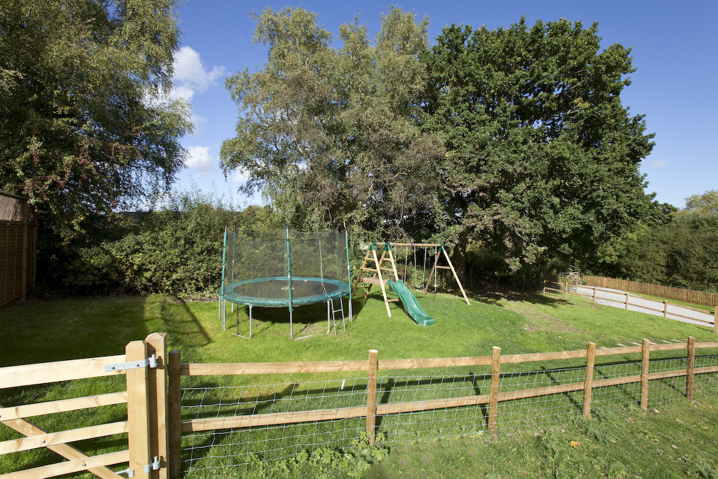 Cottages with a swimming pool in West Country Cottage with swimming