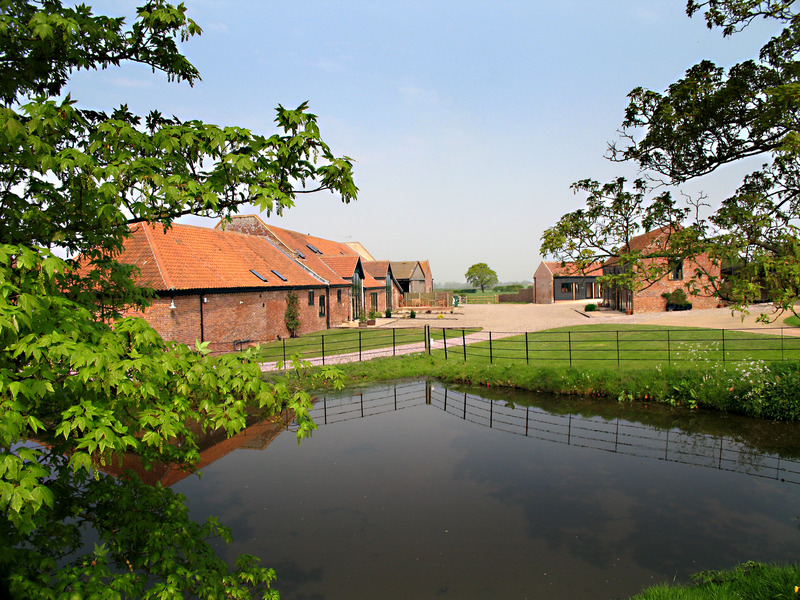 Cottages with a BBQ for 2 in East Anglia, Southern Norfolk Broads