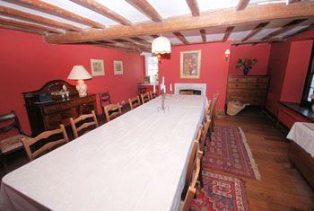 Large self catering holiday cottage sleeps 20 near Yarmouth Isle of Wight