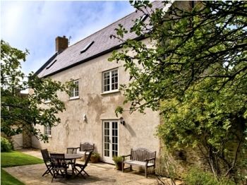 Private, walled garden