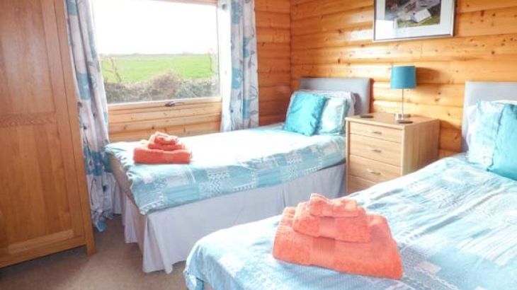 Ty Pren Pet-Friendly Holiday Cottage, South Wales  - Photo 8