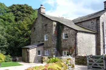 Beckside dog friendly holiday cottage, Kirkby Lonsdale, Cumbria & The Lake District , Cumbria