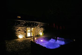 Holiday rental with Hot Tub Access in South Hams, South West, West Country, South Devon Holiday rental with Hot Tub Access in South Hams, South West, West Country, South Devon