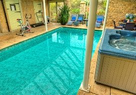 Holiday rental with Hot Tub Access in South Cotswolds Holiday rental with Hot Tub Access in South Cotswolds