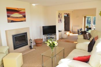 Sleeps 8 Holiday Rental with Hot Tub in The Culm Valley, Blackdown Hills Sleeps 8 Holiday Rental with Hot Tub in The Culm Valley, Blackdown Hills