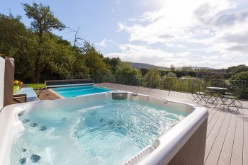 Cottage with Hot Tub Access in Wye Valley Cottage with Hot Tub Access in Wye Valley