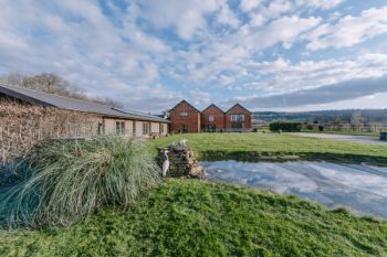 Sleeps 70 Hot Tub Cottage in South West, West Country Sleeps 70 Hot Tub Cottage in South West, West Country