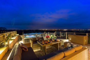 Sleeps 12 Holiday Rental with Hot Tub in Somerset Levels, South West, West Country Sleeps 12 Holiday Rental with Hot Tub in Somerset Levels, South West, West Country