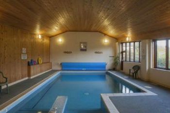 Accommodation with a large bed sleeps 2 in South West, West Country, Dorset AONB Accommodation with a large bed sleeps 2 in South West, West Country, Dorset AONB