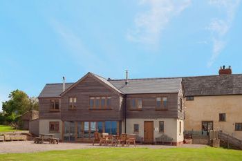 Sleeps 22 Hot Tub Cottage in Heart of England Sleeps 22 Hot Tub Cottage in Heart of England