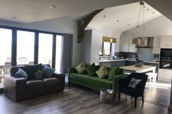 Sleeps 16 Holiday Rental with Hot Tub in Rutland Sleeps 16 Holiday Rental with Hot Tub in Rutland