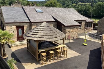 The Haven - Luxury Sheltered Hot Tub & Games Room - Derbyshire