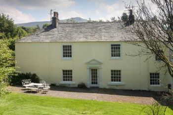 Accommodation with a large bed sleeps 2 in The Lake District, North England, Northern England Accommodation with a large bed sleeps 2 in The Lake District, North England, Northern England