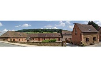 Sleeps 11 Holiday Rental with Hot Tub in Heart of England Sleeps 11 Holiday Rental with Hot Tub in Heart of England