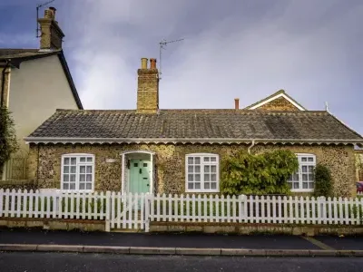 Flint Cottage