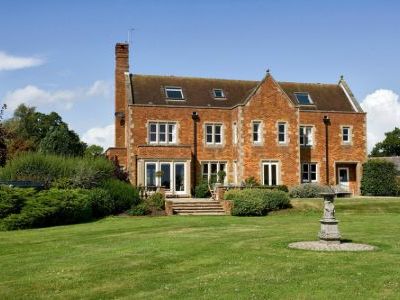 Self-catering holiday cottage in Surrey