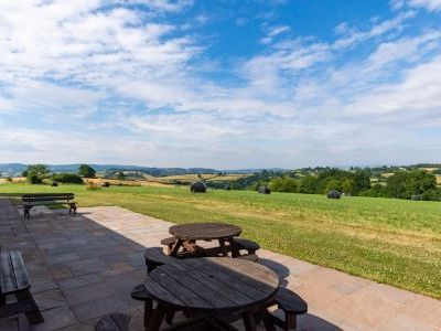 Wonderful group accommodation and more close to Brecon Beacons and Forest of Dean