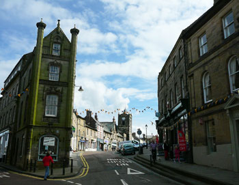 Alnwick, a stunning Northumberland town for a self-catering holiday