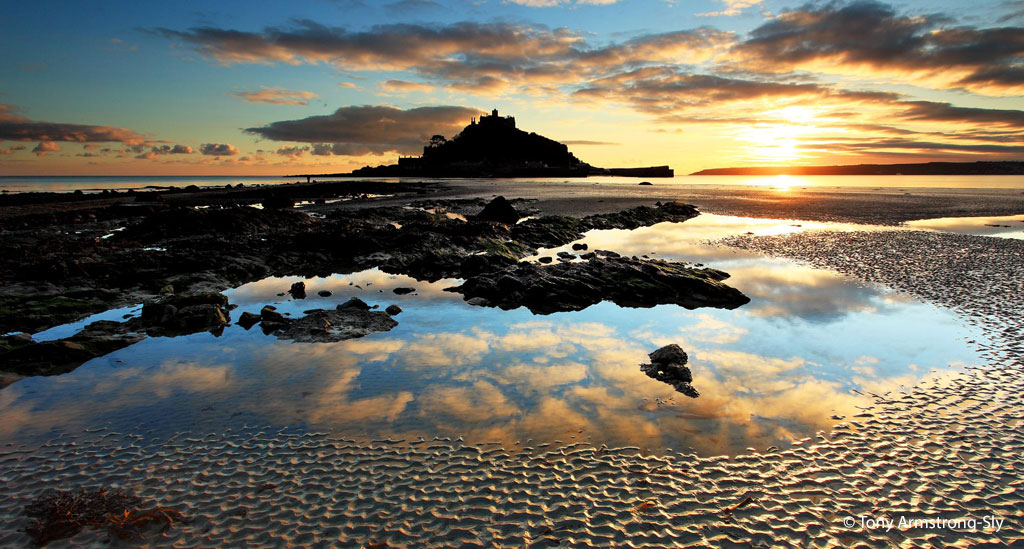 St Michaels Mount Cornwall holiday destination