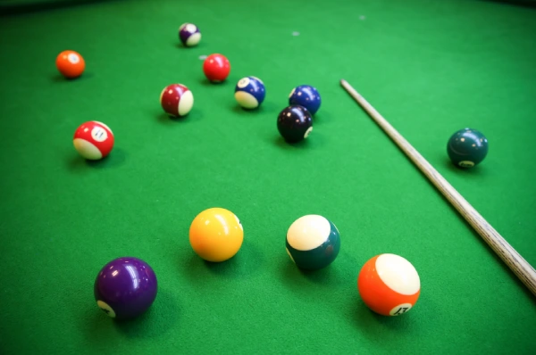 Pool table