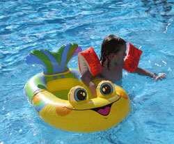 norfolk holiday cottages swimming pool