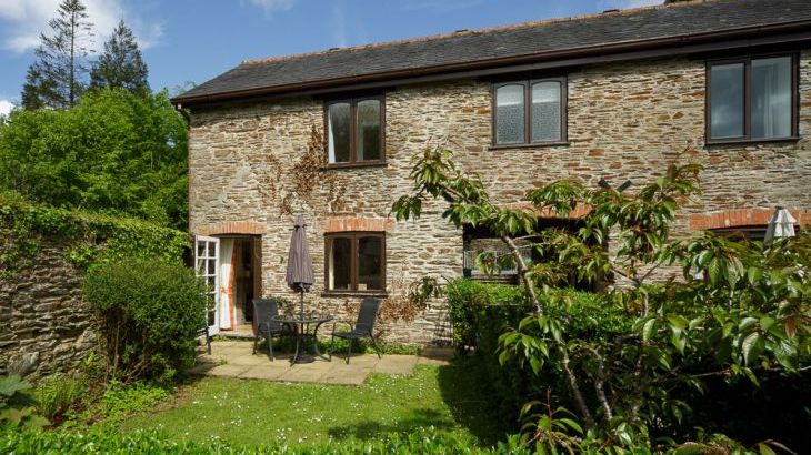 Pets welcome accommodation with a pool   in South West, West Country, South Hams