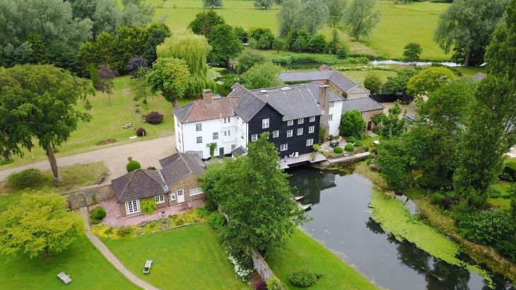 Mendham Mill - the house over a river - Photo 1