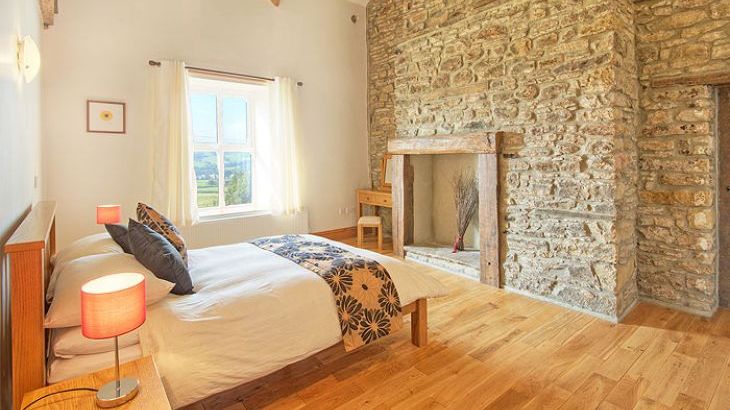 New Hall Farmhouse , sleeps  16,  Photo 10