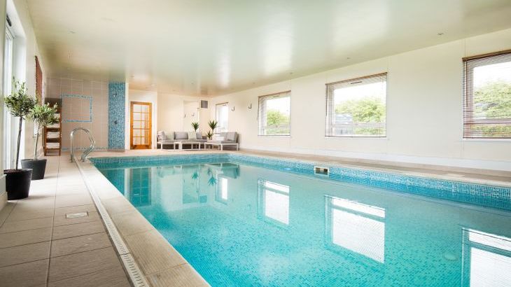 Large holiday homes with a swimming pool   in Scottish Borders