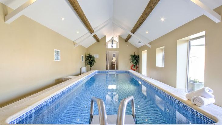 Buttercups Haybarn 5 Star Cottage with Indoor Pool, Sports Court & Toddler Play Area - Photo 1
