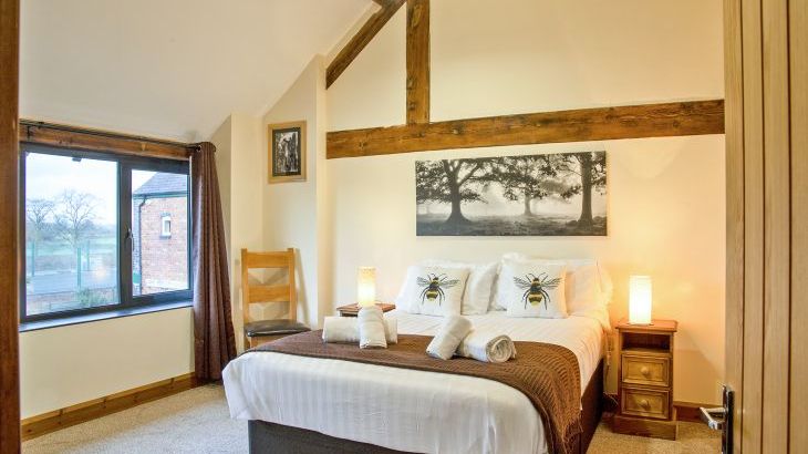 Buttercups Haybarn 5 Star Cottage with Indoor Pool, Sports Court & Toddler Play Area, sleeps  10,  Photo 7