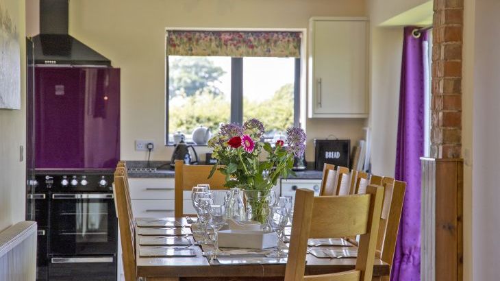 Buttercups Haybarn 5 Star Cottage with Indoor Pool, Sports Court & Toddler Play Area, sleeps  10,  Photo 16