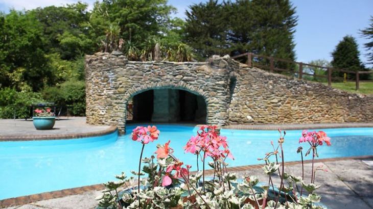 Cottage with pool for couples   in South West, West Country, South Hams