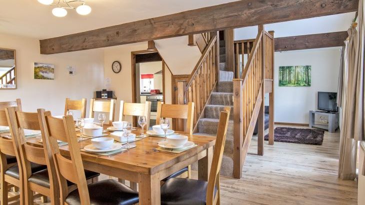 Oliver's Mill with shared Indoor Pool, Sports Court & Play Area - Photo 3