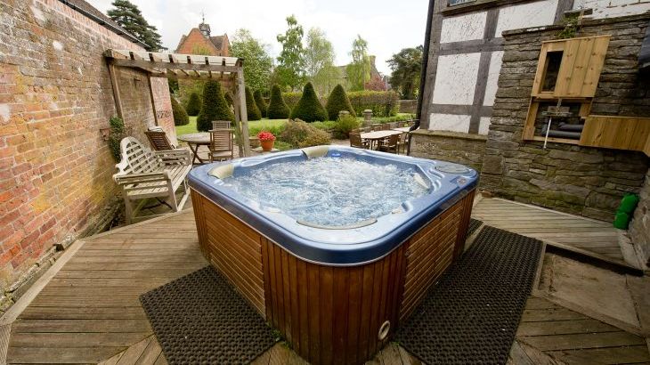 The Manor House - Photo 4