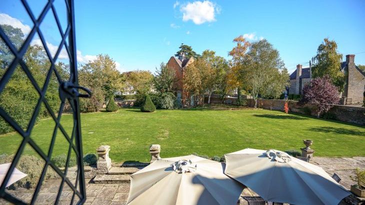 The Manor House - Photo 23