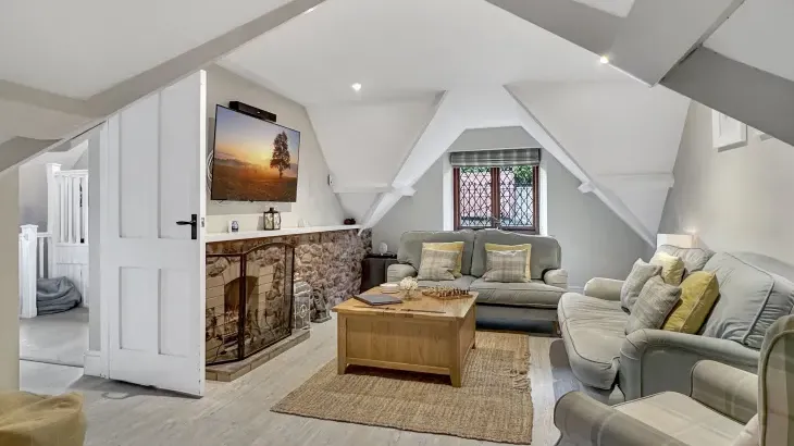 One Grooms Cottage - Photo 12