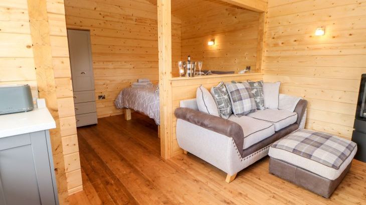 Badgers Sett - Photo 11