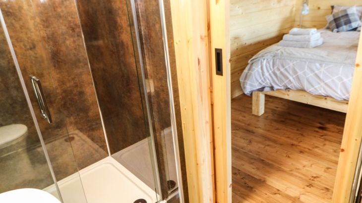 Badgers Sett - Photo 17