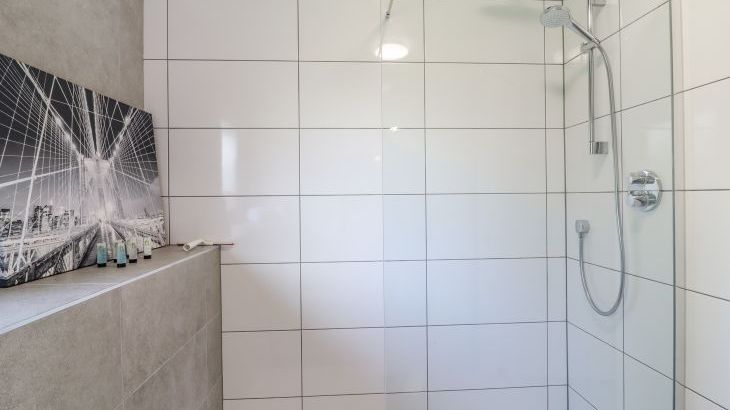 The Pool House - Photo 16