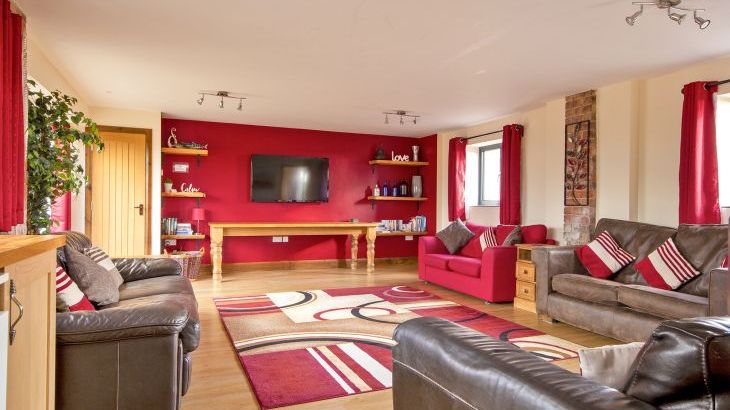 Buttercups Haybarn 5 Star Cottage with Indoor Pool, Sports Court & Toddler Play Area - Photo 26