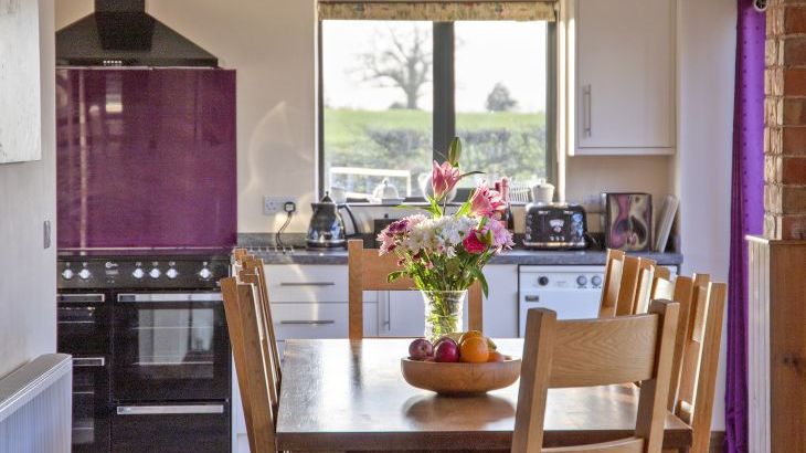 Buttercups Haybarn 5 Star Cottage with Indoor Pool, Sports Court & Toddler Play Area - Photo 36