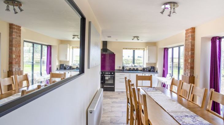 Buttercups Haybarn 5 Star Cottage with Indoor Pool, Sports Court & Toddler Play Area - Photo 37