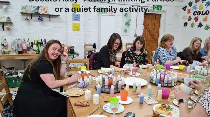 Buttercups & Hayloft Sleeps & Dines 16 with Pool, Sports Court & Play Area - Photo 12