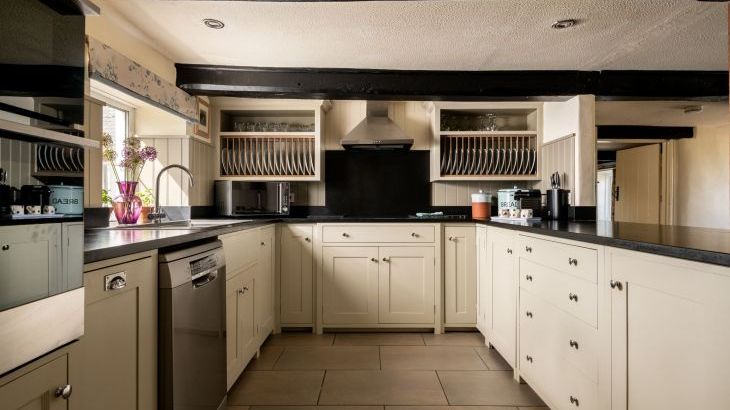 Tincleton Lodge - sleeps 10 - Photo 9