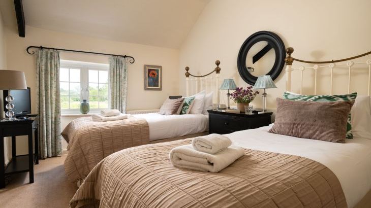 Tincleton Lodge - sleeps 10 - Photo 16