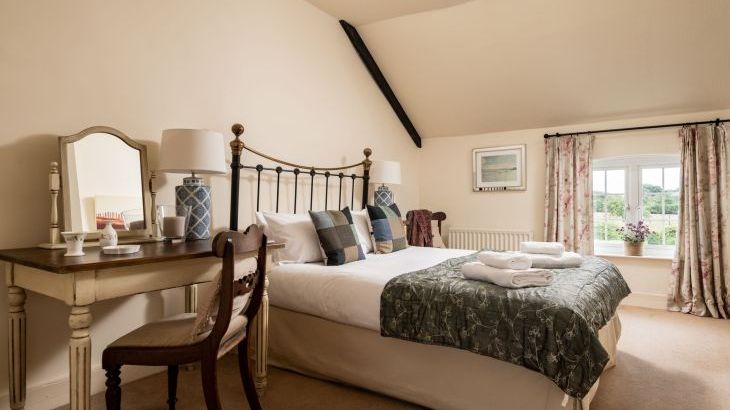 Tincleton Lodge - sleeps 10 - Photo 17