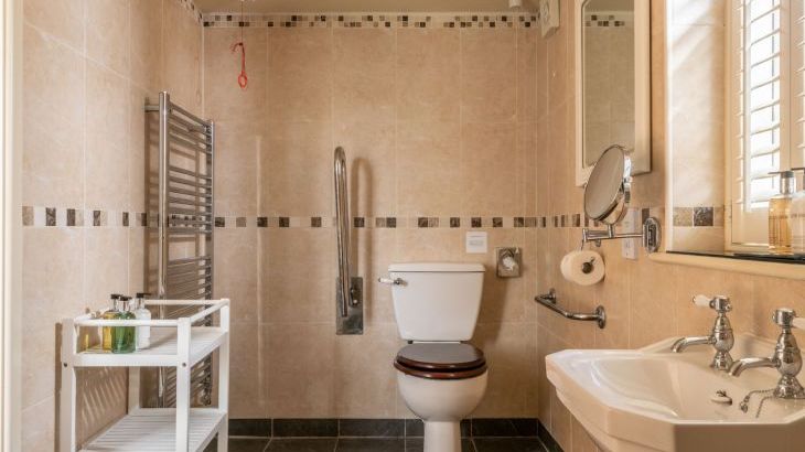 Tincleton Lodge - sleeps 10 - Photo 23