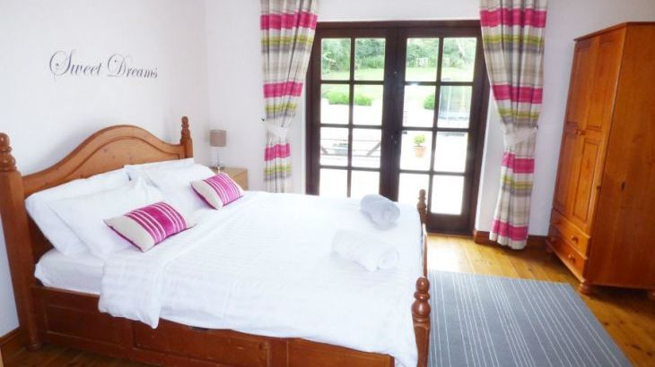 Dyffryn House, Kidwelly, South Wales , sleeps 12, Photo 17 Dyffryn House, Kidwelly, South Wales , sleeps 12, Photo 17